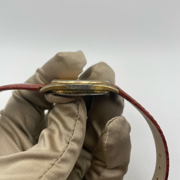 Gold and Brown Men's Watch - Picture 4 of 9